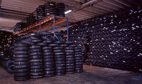 Таможенное оформление и международные перевозки шин в Россию: полное руководство